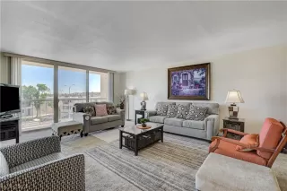 Photo #3: 2573973 Listing 