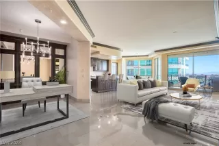 Photo #1: 2573979 Listing