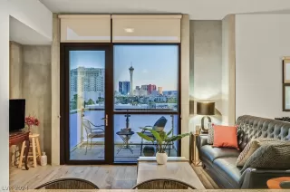 Photo #6: 2573980 Listing