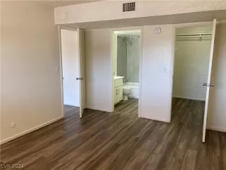 Photo #4: 2574007 Listing 