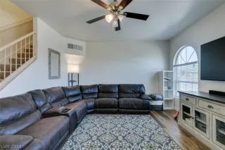 Photo #5: 2574033 Listing 