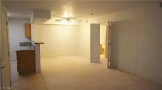 Photo #1: 2574035 Listing 