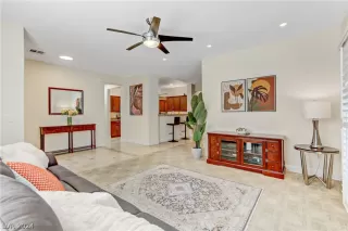 Photo #6: 2574051 Listing 