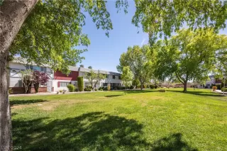 Photo #1: 2574061 Listing