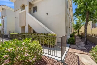 Photo #2: 2574066 Listing