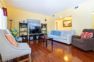 Photo #5: 2574121 Listing