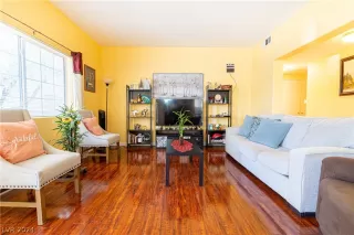 Photo #6: 2574121 Listing