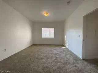 Photo #5: 2574135 Listing