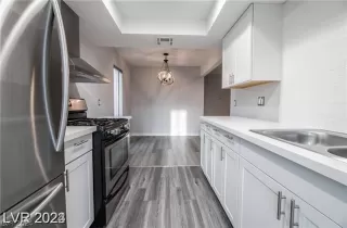 Photo #4: 2574149 Listing