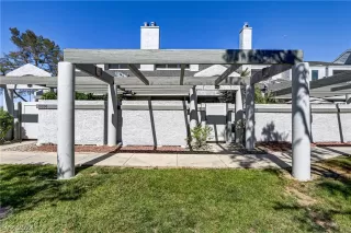 Photo #1: 2574158 Listing