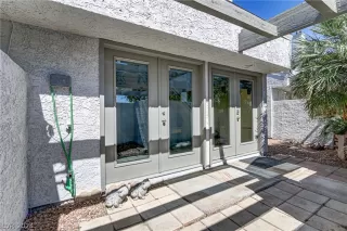 Photo #3: 2574158 Listing