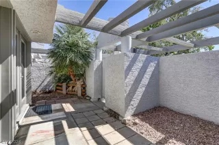 Photo #4: 2574158 Listing