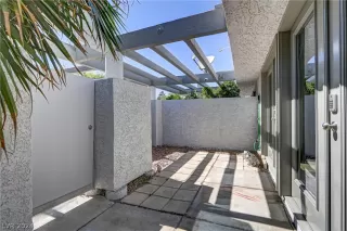 Photo #5: 2574158 Listing