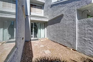 Photo #6: 2574158 Listing