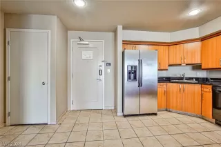 Photo #4: 2574190 Listing