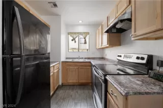 Photo #1: 2574193 Listing 