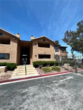 Photo #1: 2574208 Listing 