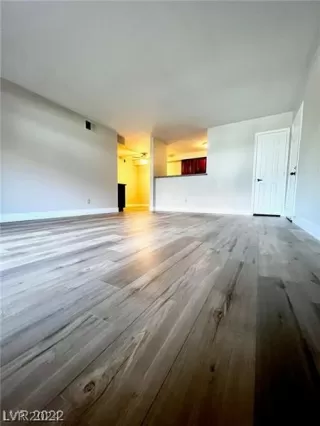 Photo #3: 2574208 Listing 