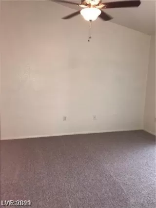 Photo #6: 2574304 Listing