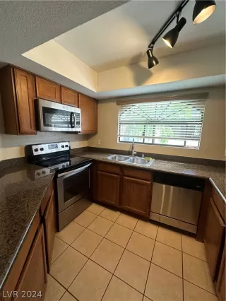 Photo #3: 2574310 Listing 