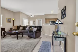 Photo #5: 2574336 Listing