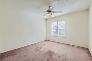 Photo #6: 2574379 Listing