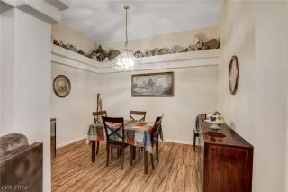 Photo #6: 2574382 Listing