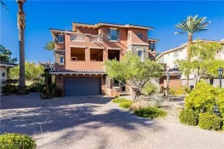 Photo #2: 2574405 Listing 