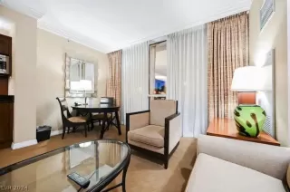 Photo #3: 2574423 Listing