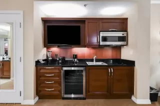 Photo #4: 2574423 Listing