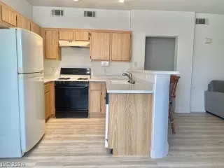 Photo #3: 2574444 Listing