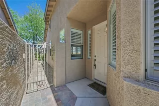 Photo #2: 2574454 Listing