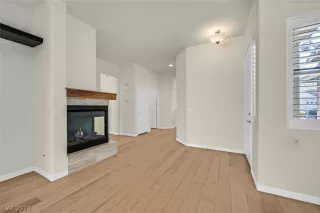 Photo #4: 2574454 Listing