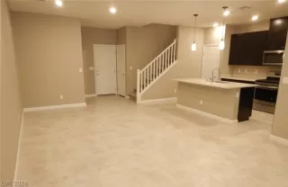 Photo #2: 2574487 Listing