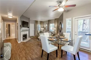 Photo #3: 2574509 Listing