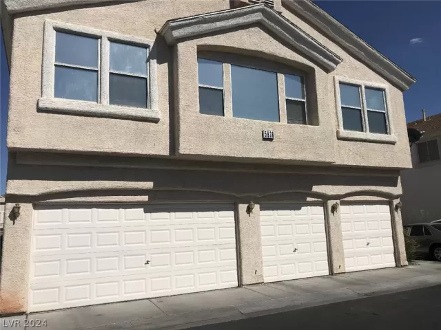 MLS: 2574516 Condo For Sale