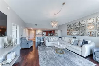 Photo #4: 2574577 Listing