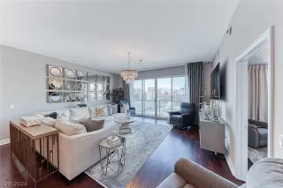 Photo #5: 2574577 Listing