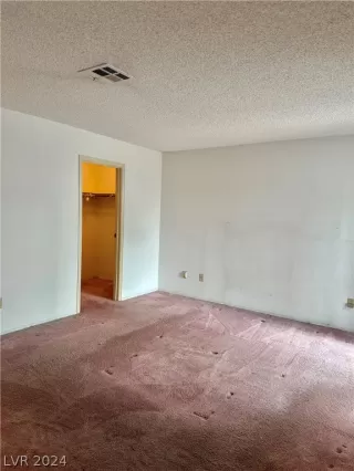 Photo #5: 2574582 Listing