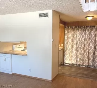 Photo #4: 2574649 Listing 
