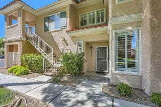 Photo #2: 2574651 Listing