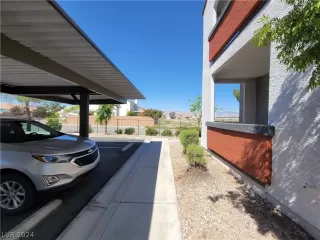 Photo #2: 2574671 Listing 