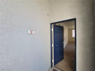 Photo #3: 2574671 Listing 