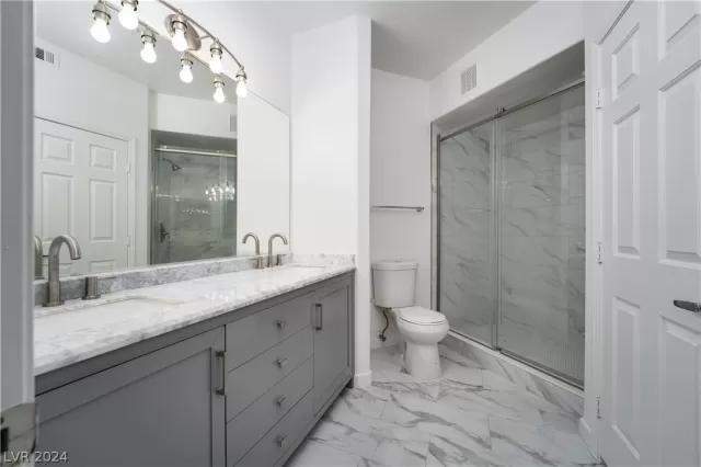 MLS: 2574682 Condo For Sale