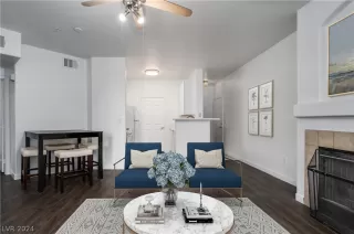 Photo #3: 2574682 Listing