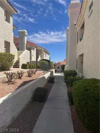 Photo #3: 2574714 Listing 