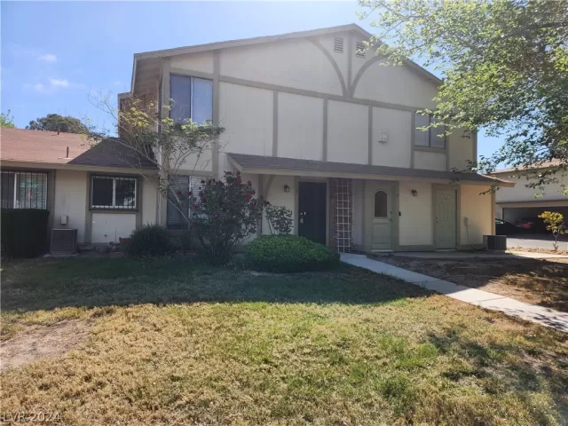 MLS: 2574737 Condo For Sale