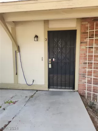 Photo #3: 2574737 Listing 