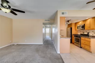 Photo #2: 2574755 Listing