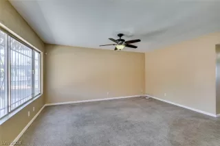 Photo #4: 2574755 Listing